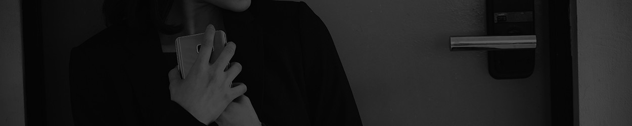 <P style="line-height: 1; text-align: center;"> <strong> <span style="color: rgb(230, 147, 0); font-size:  50px;"> 스토킹범죄처벌법 </span> </strong></p>
