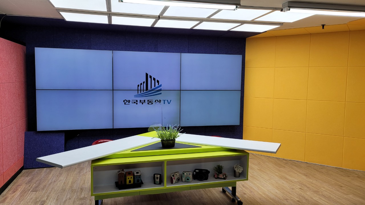뉴스 스튜디오
