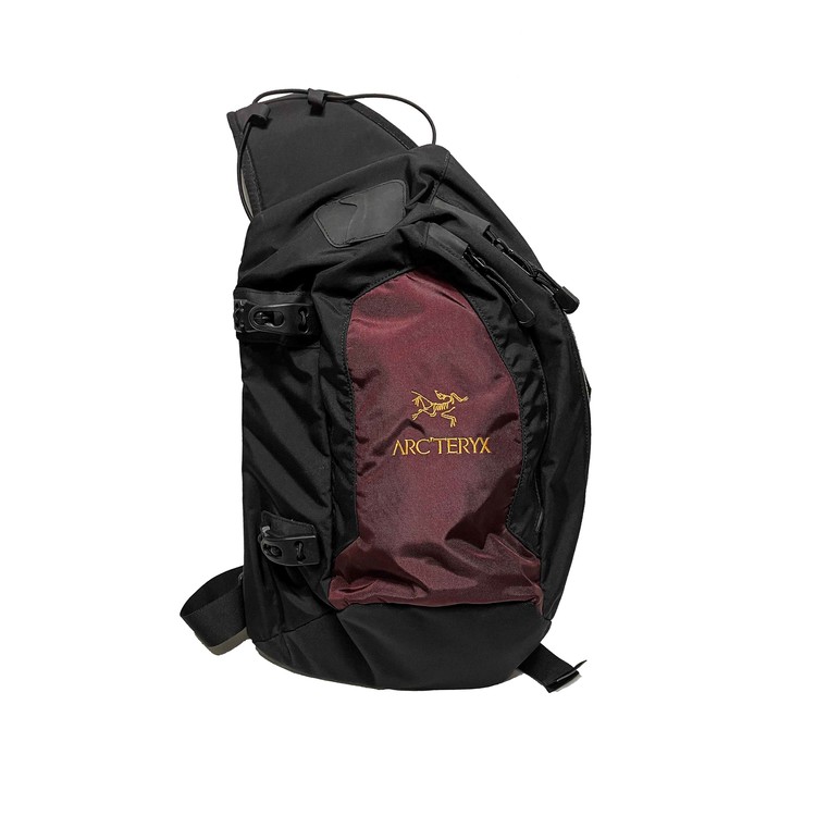 Arc'teryx Quiver CrossBody Pack 네오서울