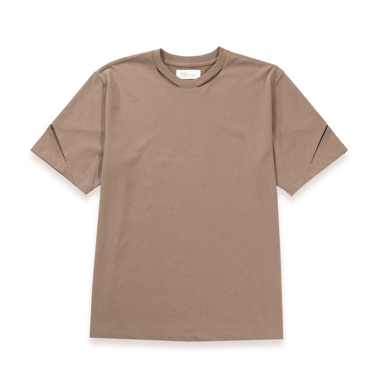 INDEX 2 SLIT NECK TSHIRT (BROWN) Easel,Laboratory
