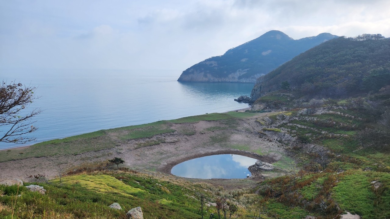<b>연평산</b><br><span style="font-size: 16px;">자세히 알아보기 +</span>