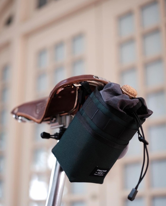 韩国ブランドPractico Arte Hangang サドルバッグ 黒 Practico Arte Hangang Saddle Bag | 808 Cycles