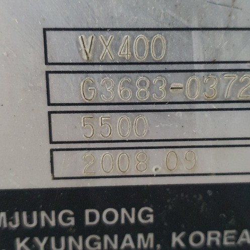 HYUNDAI WIA VX400 : NUMachinery Co., Ltd.