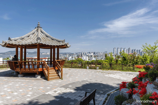 월명공원 전망대