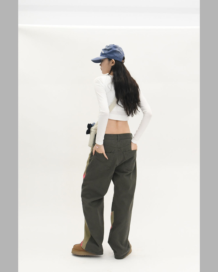 [THE MUSEUM VISITOR]★SPRAYED OBLIQUE LINE INCISION PANTS SPRAYED OBLIQUE LINE INCISION PANTS (KHAKI) : THE MUSEUM VISITOR