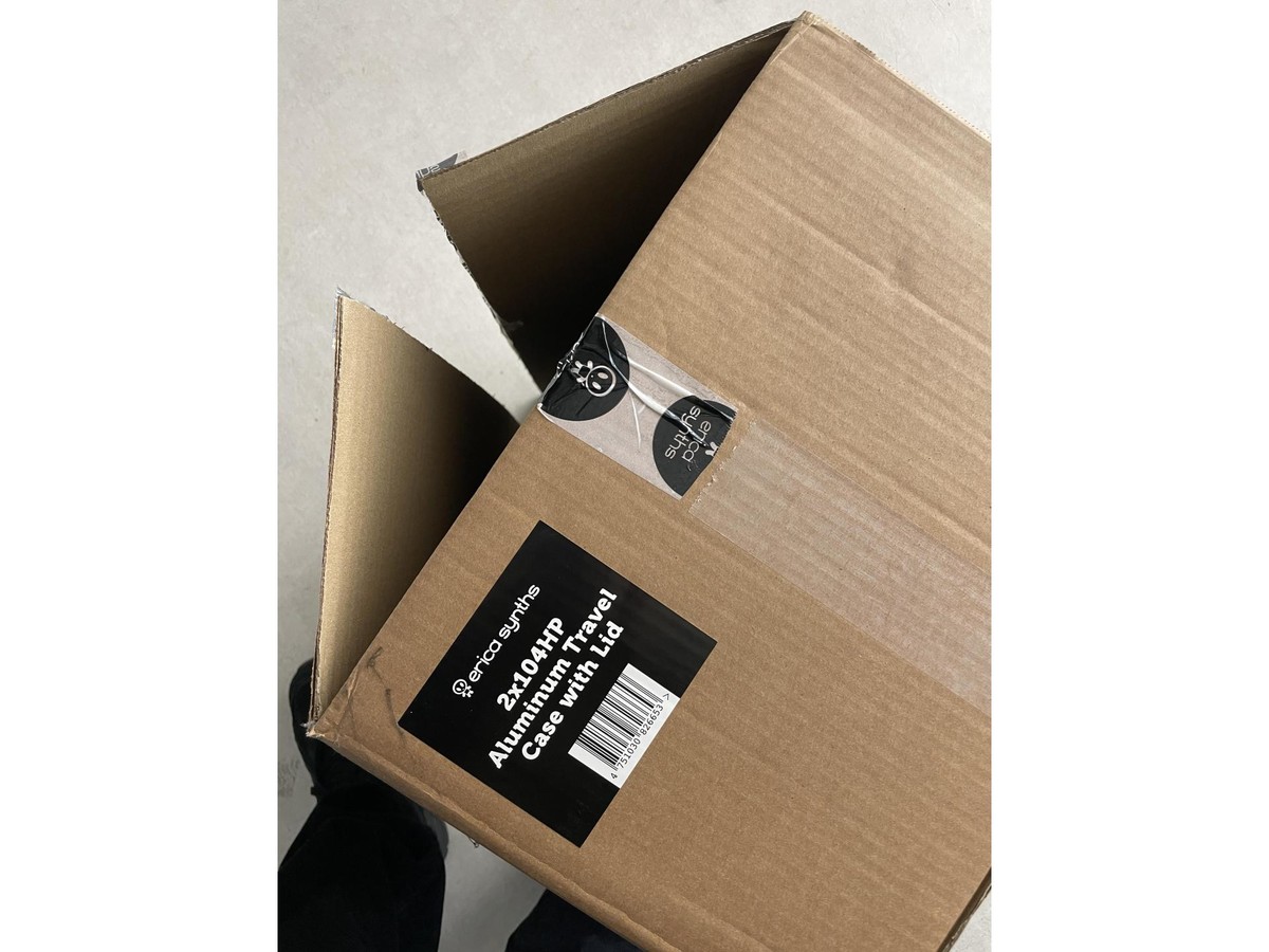 2x104HP Aluminum Travel Case with Lid Erica Synths 2x104HP