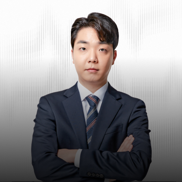 <span style="letter-spacing: -0.5px; font-size: 20px; "><strong>Coach</strong></span> <span style="letter-spacing: -0.5px; font-size: 20px; line-height: 1.45;"><strong>Noblesse</strong></span><br><span style=“font-size: 14px;”>Dojun Chae</span>