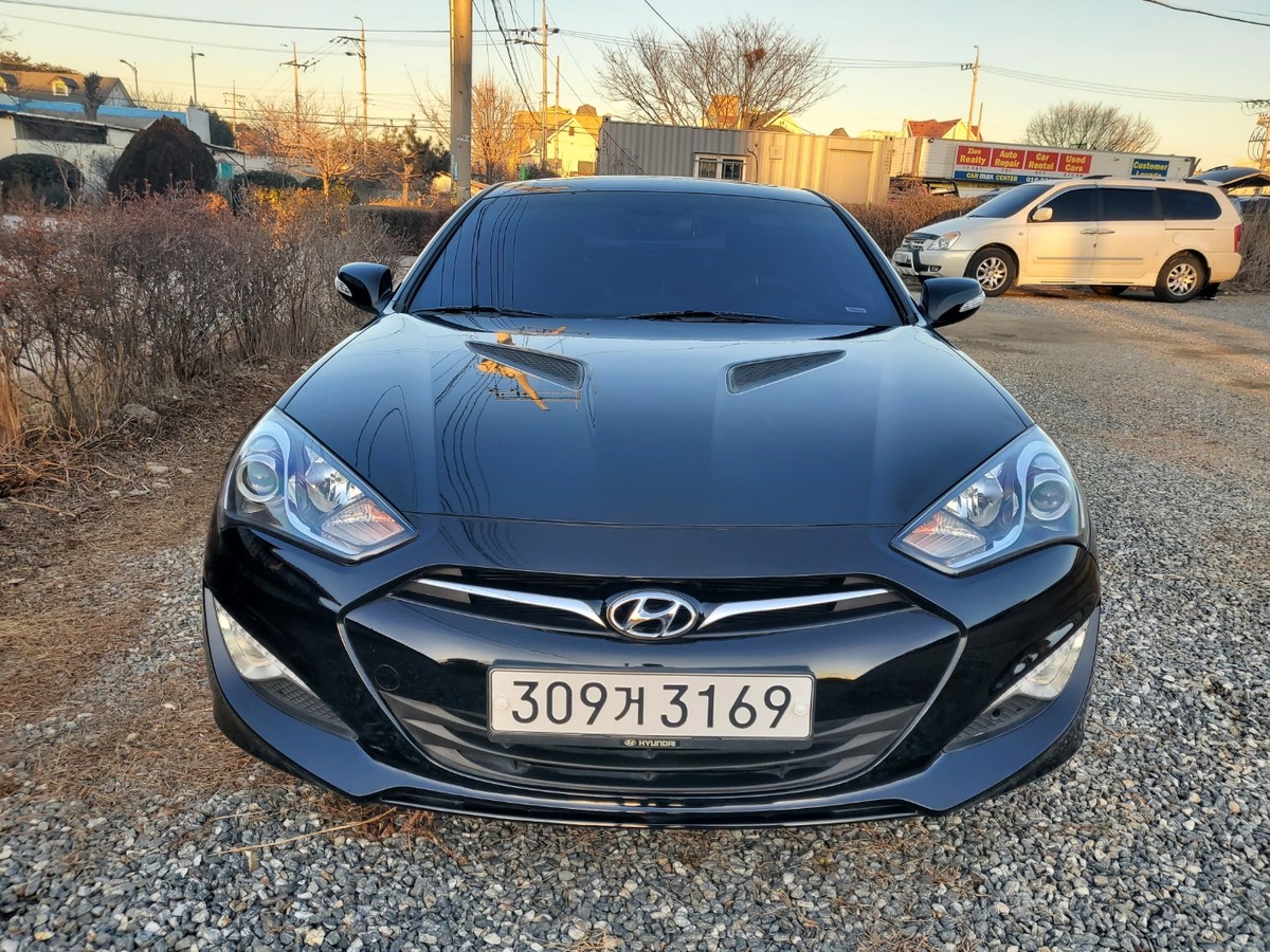 2012 THE NEW GENESIS Coupe 6,500 A1 CarMax Center Camp Humphreys