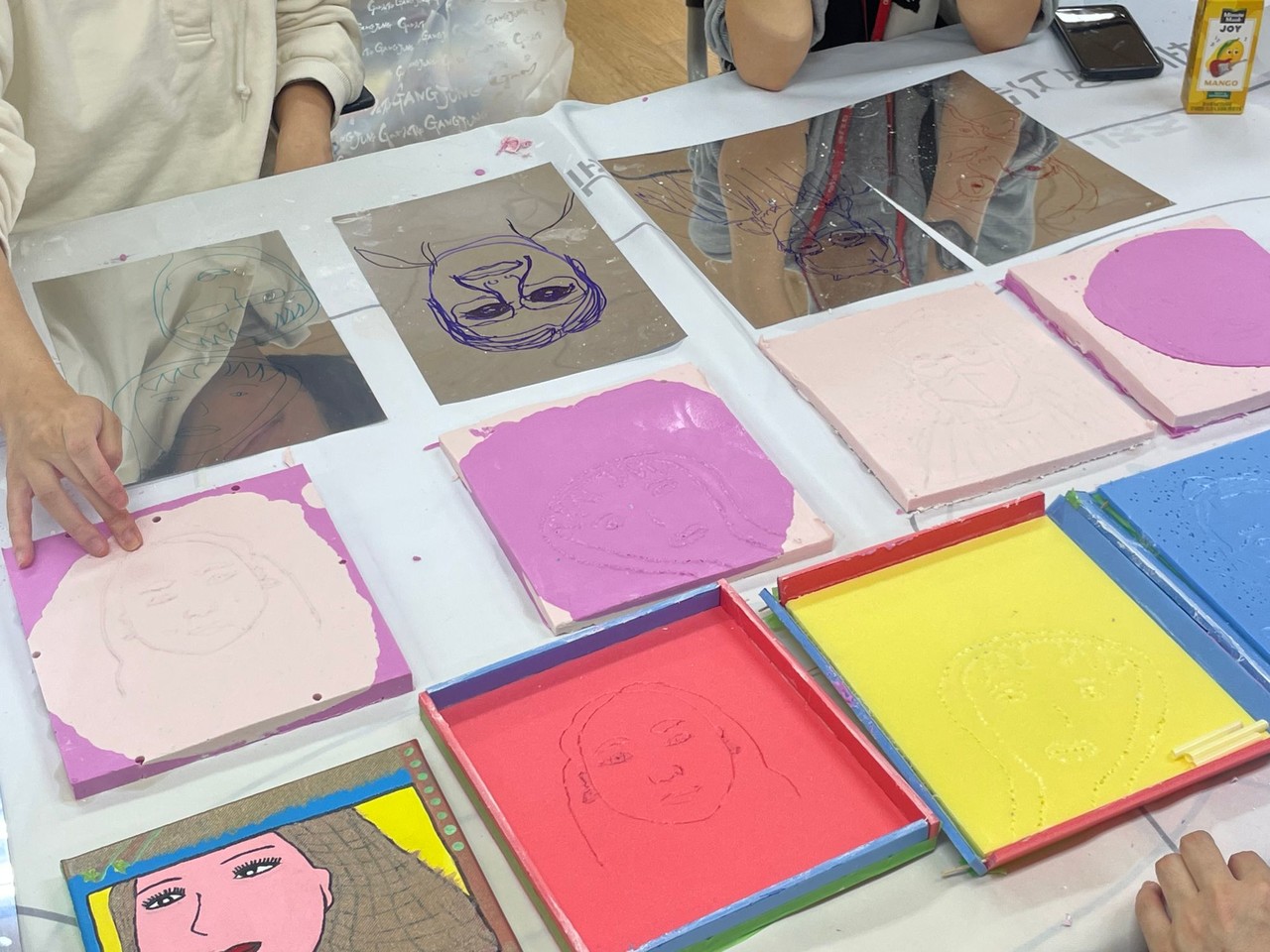 Depth 4 – Using mirror paper sheet and alginate for Artist Jung Hyun Ryu’s workshop / ⓒIndividual Common