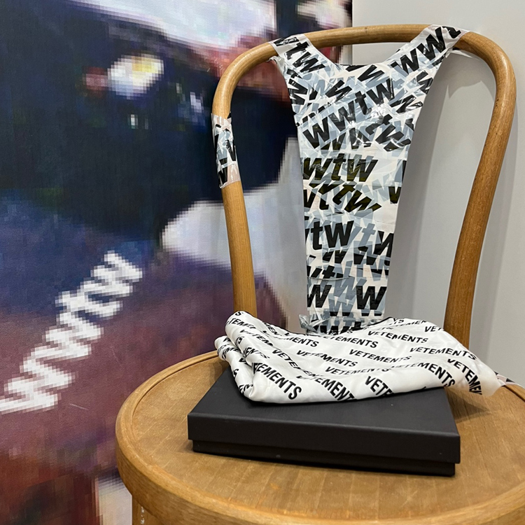 Vetements Silk Monogram Scarf : wwtwseoul