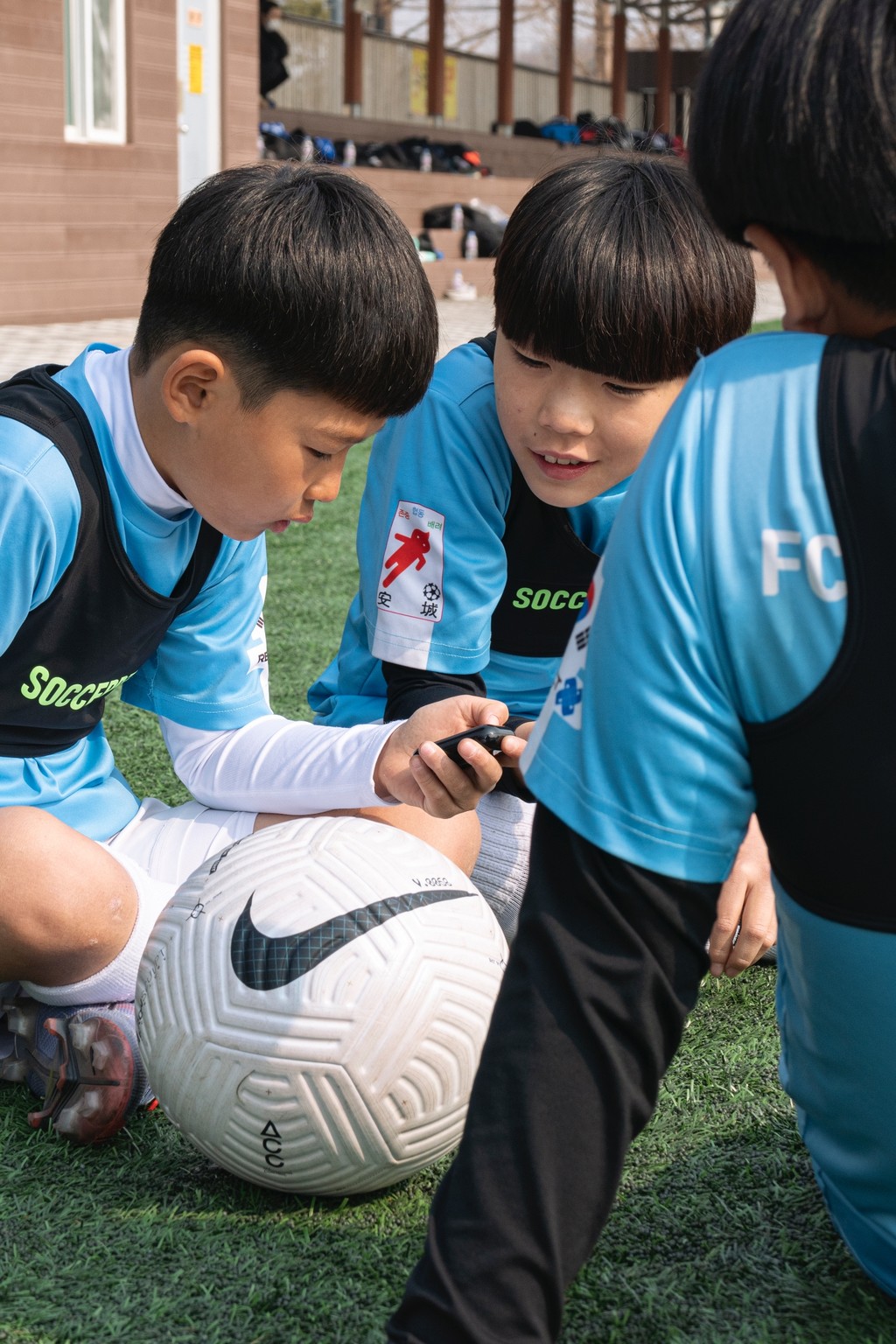 soccer bee サッカー用パフォーマンストラッカー SOCCERBEE | Soccer GPS tracker for everyone