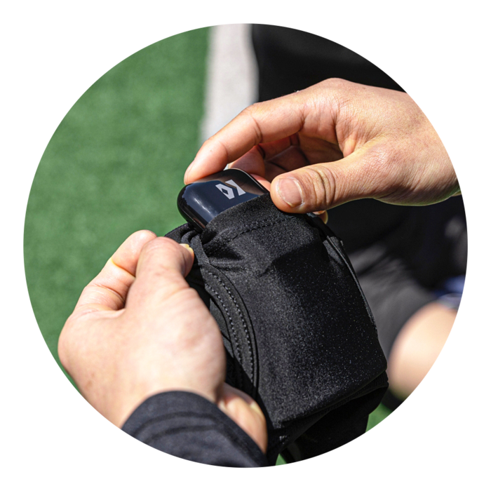 サッカービー　GPS Amazon.com: SOCCERBEE-Pro2 - GPS Tracker and Vest for