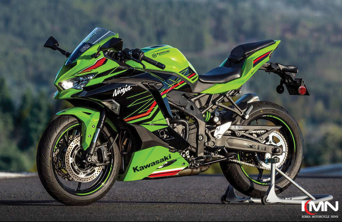 월드뉴스_가와사키, Ninja ZX-4RR과 Ninja ZX-4R 출시 : 한국이륜차신문