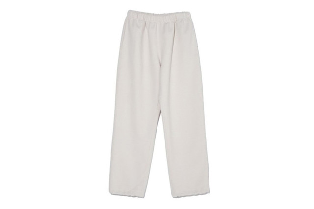 Wide Sweat Pants (Cream) </br>Price - 69,000