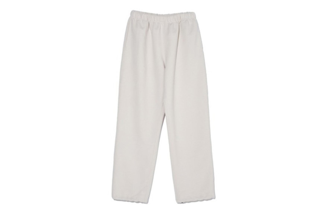 Wide Sweat Pants (Cream)</br>Price - 69,000