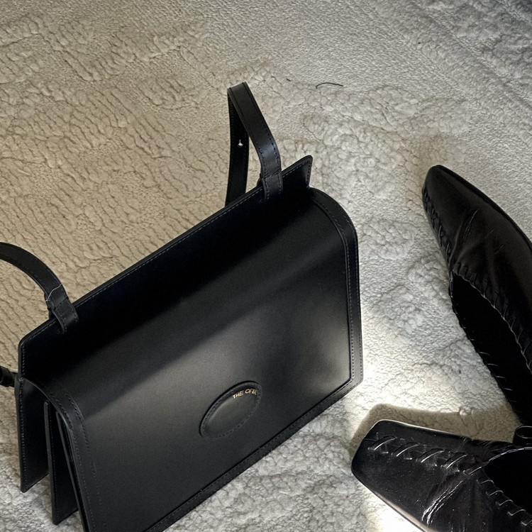 ★THE OFTN. ★FENCE BAG Fence bag - Dusty butter : THE OFTN.