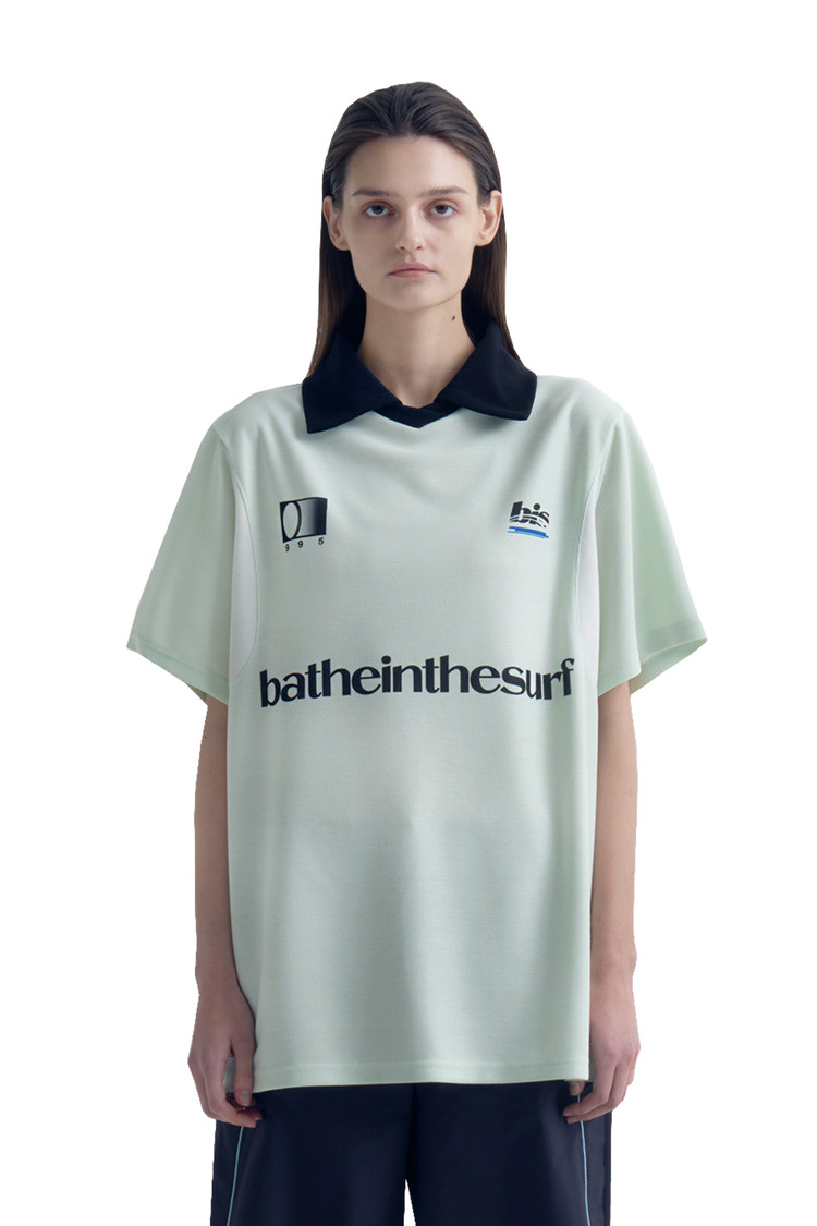 Soccer T-shirt : batheinthesurf