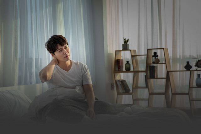 <div style="height:150px;padding-left:5%;"><span style="font-size:30px;color:#f79433;">■</span><br><strong>특수 클리닉</strong><br><span style="font-size:18px;">척추 수술 후 통증 클리닉 / 측만증 클리닉<br><span style="position:absolute;">두통 클리닉 / 교통사고 후유증 클리닉</span></span></div>