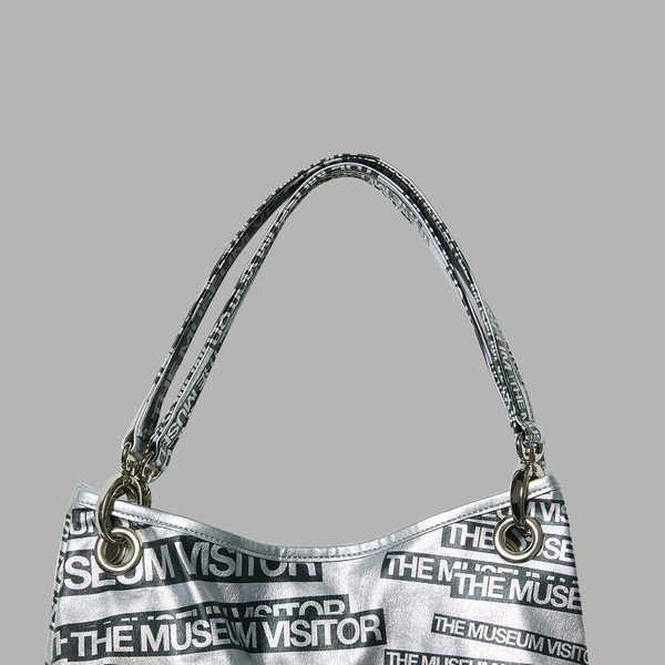 ◆THE MUSEUM VISITOR◆ THE MUSEUM VISITOR LOGO PRINTED TOTEB THE MUSEUM VISITOR LOGO PRINTED TOTEBAG (BLACK) : THE MUSEUM