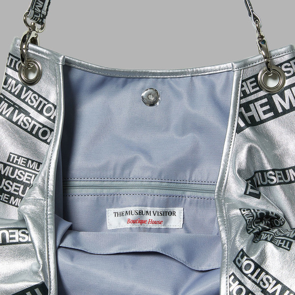◆THE MUSEUM VISITOR◆ THE MUSEUM VISITOR LOGO PRINTED TOTEB THE MUSEUM VISITOR LOGO PRINTED TOTEBAG (BLACK) : THE MUSEUM