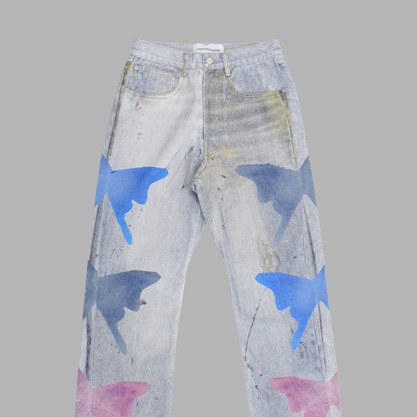 BUTTERFLY PRINTED DENIM PANTS (LIGHT BLUE) : THE MUSEUM VISITOR