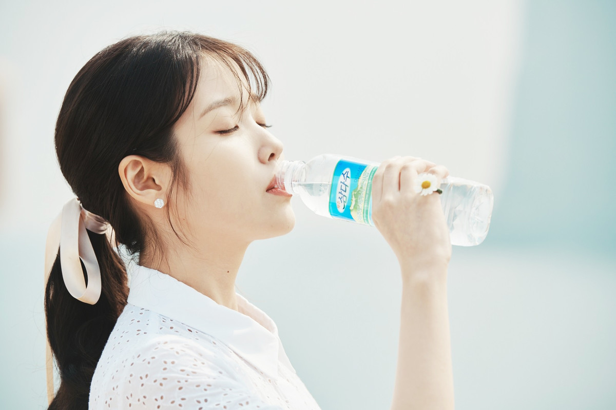 Jeju Samdasoo, 4 years old relationship with longest running model IU ...