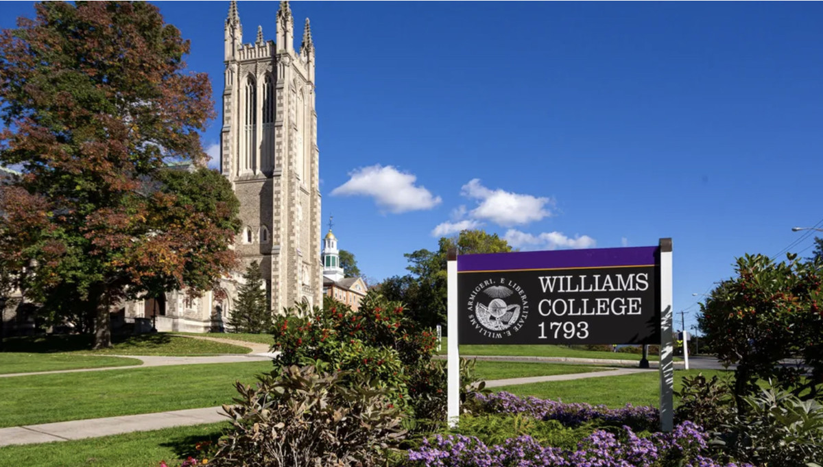 한적한 마을의 대학교 미국 매사추세츠 윌리엄스 칼라지 (Williams Colloge) 밸류체인타임스