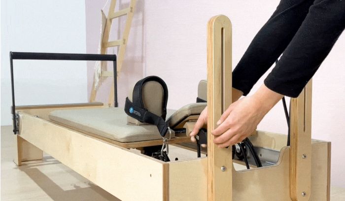 木製リフォーマー ピラティス用 MotionCarePilates 720b975bb8b6a.gif