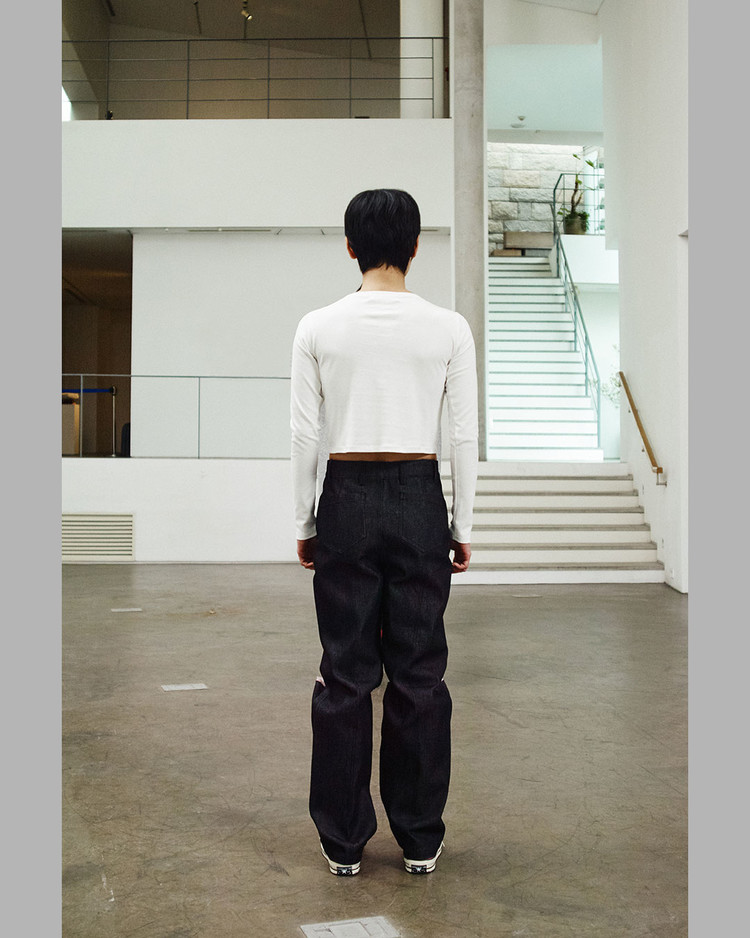 関税込★THE MUSEUM VISITOR★CRAYON ART PRINTED CROP SLEEVE CRAYON ART PRINTED CROP LONG SLEEVE (WHITE) : THE MUSEUM VISITOR
