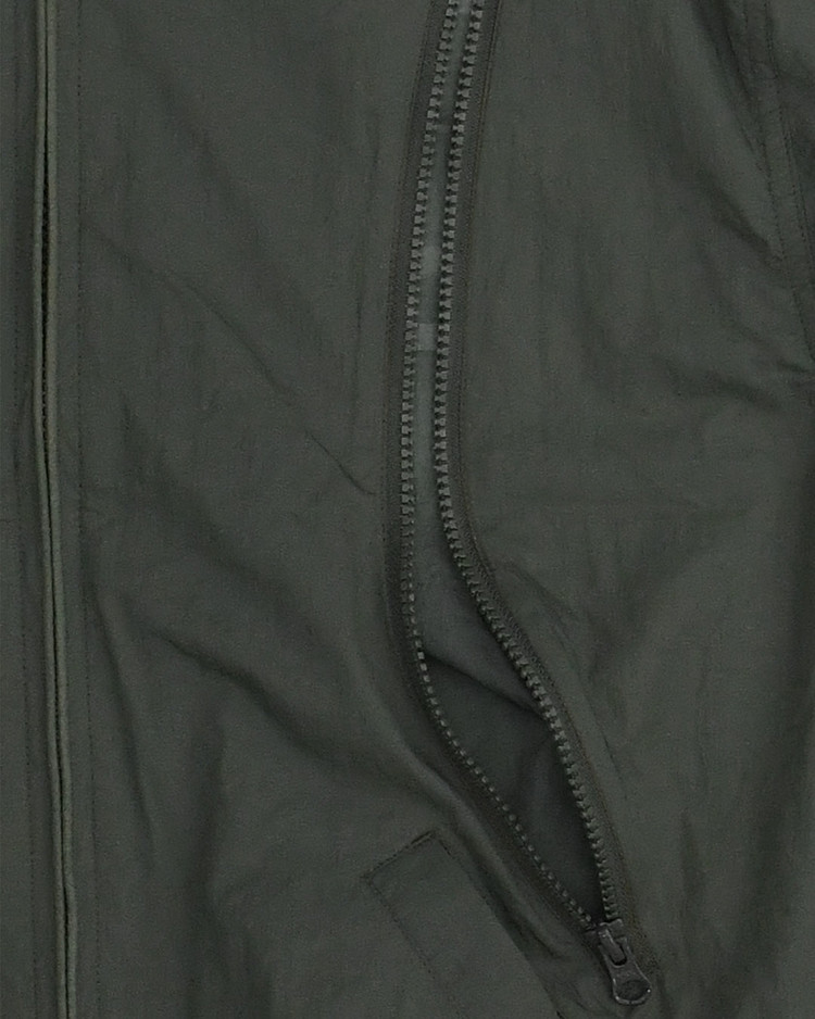 THE MUSEUM VISITOR★韓国 人気 LOVE CURVED ZIPPER WINDBREAKER THE MUSEUM VISITOR】LOVE CURVED ZIPPER WINDBREAKER (IVORY