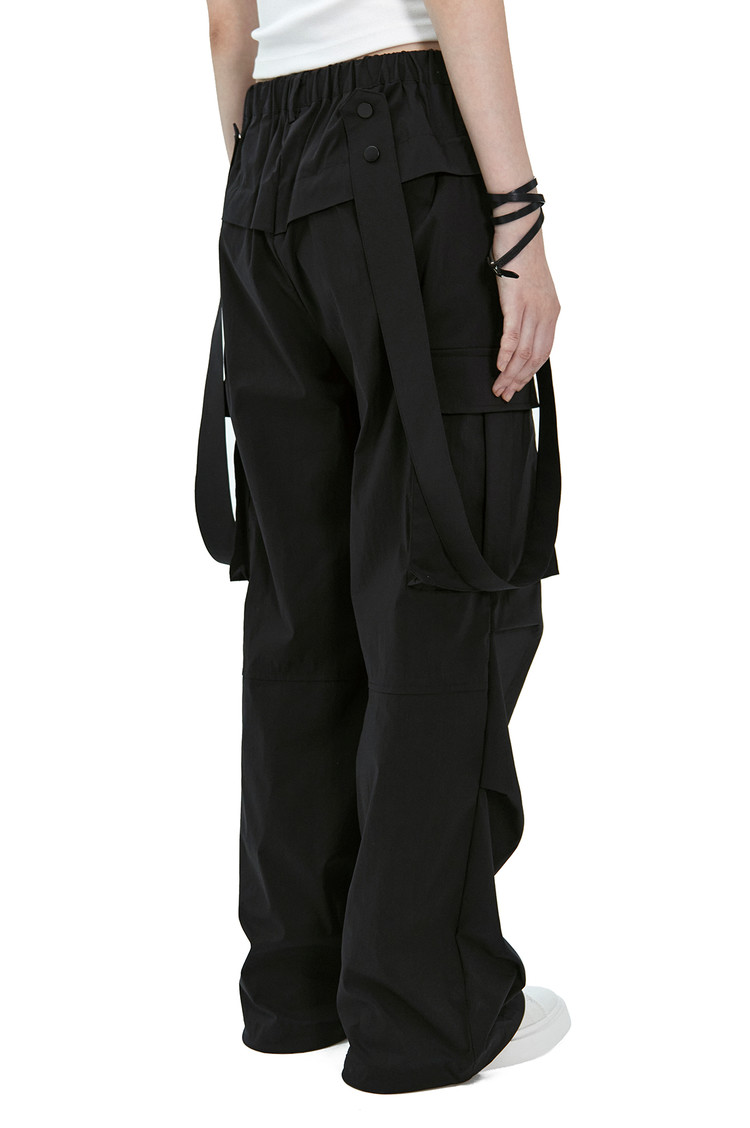 Women Suspender cargo pants (black) 더 아이덴티티 프로젝트 LAB