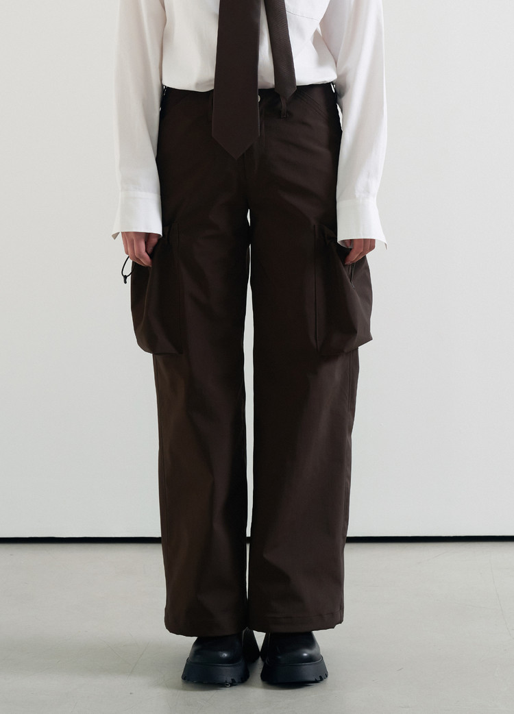String pocket utility pants (Brown) : BISCUITSHOP