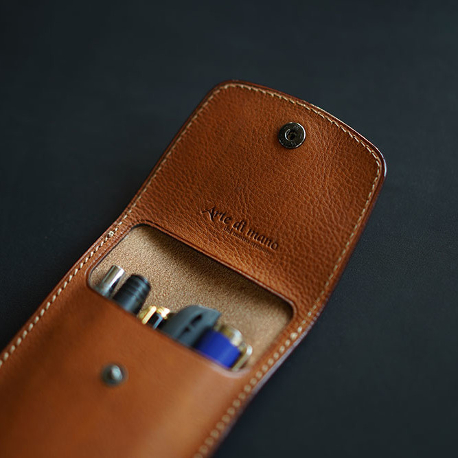 Arte di mano] Sleeping pen bag : LEICA CASES & STRAPS by handcraft - Arte  di mano