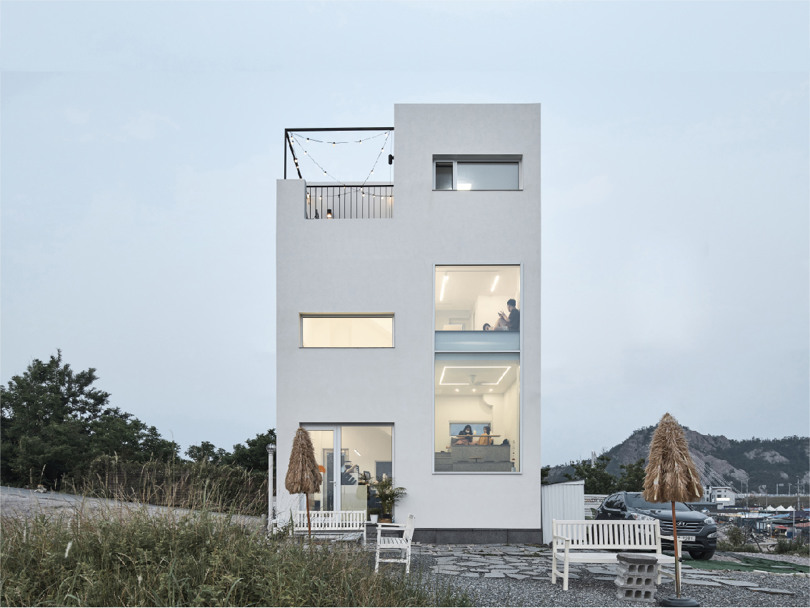 LAPHARE CAFE