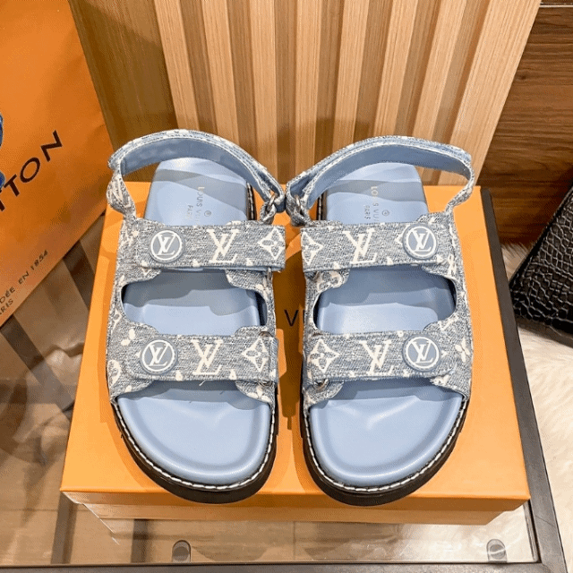 Louis Vuitton Sandals (1AB0T8)