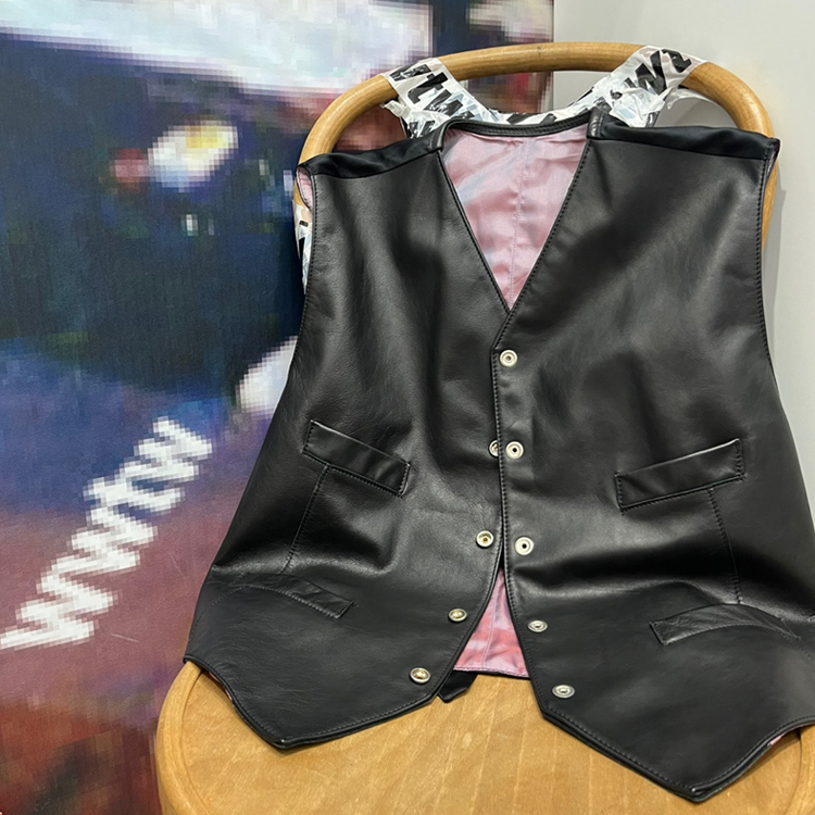 トップス magliano reversible leather vest Magliano Black Paneled Leather Vest Magliano