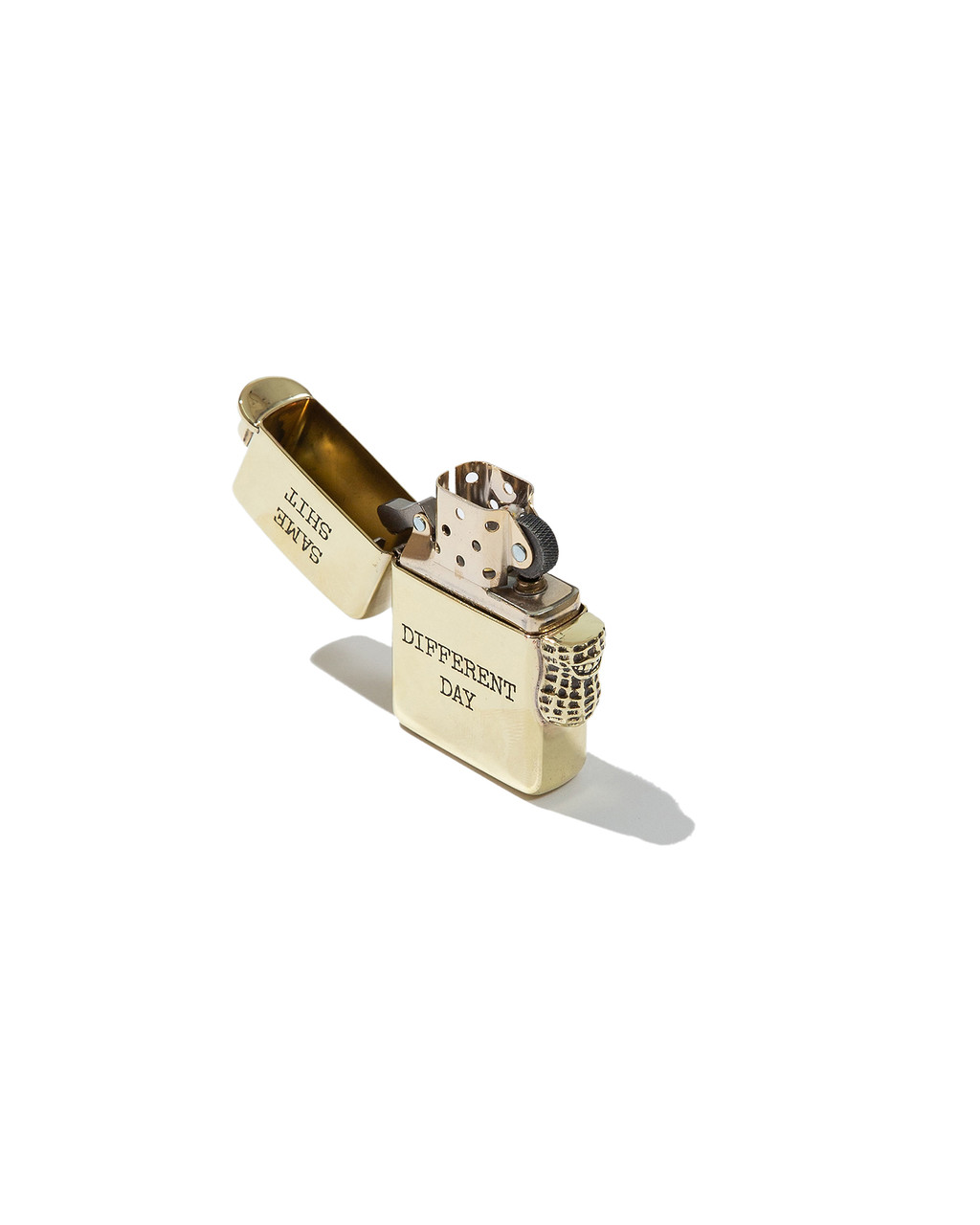 Peanuts Zippo (Brass) : HIDEANDRIDE INTL