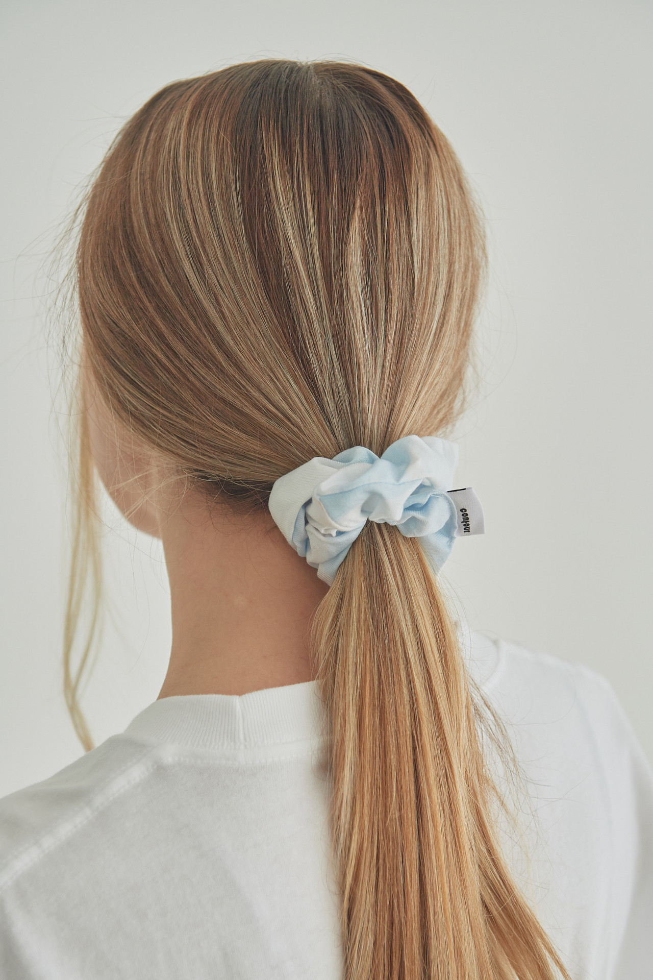 <h6 style="line-height:0.8;">Scrunchies</h6><p style="font-size:12px;"><u>스크런치</u></p>