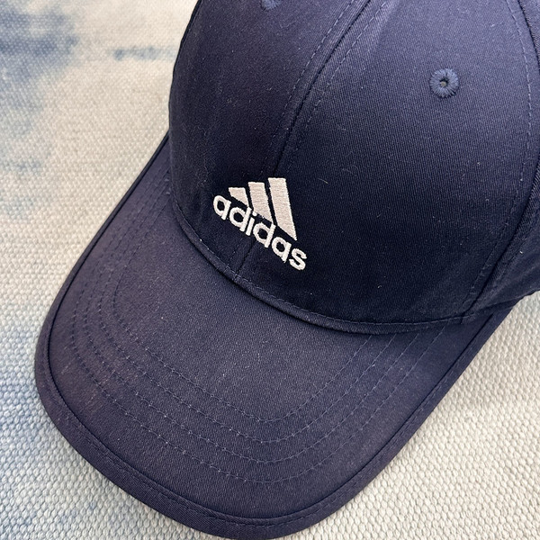 Adidas s8784 2025