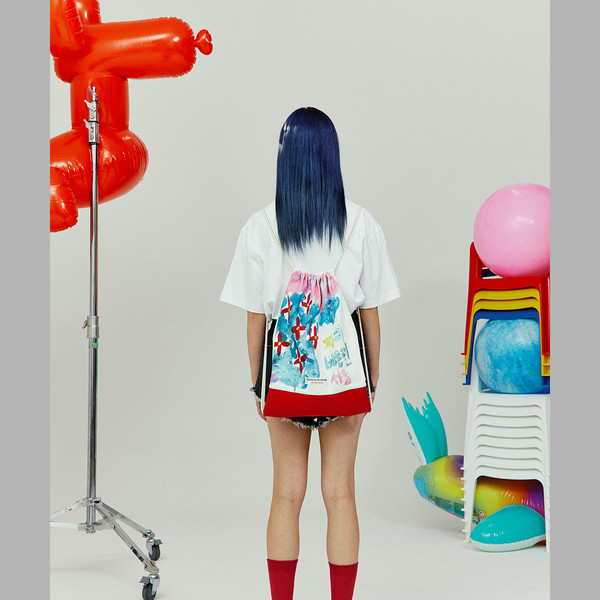 PARTY GLITTER LOGO T-SHIRTS (WHITE) : THE MUSEUM VISITOR