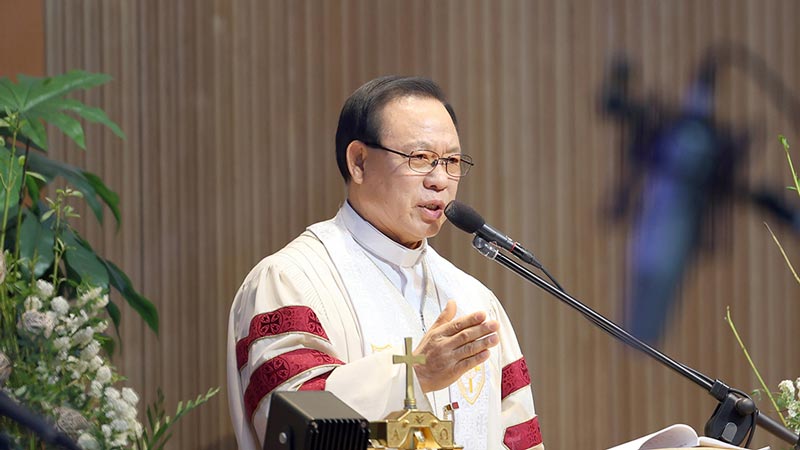 <h6 style="line-height: 1;"><strong><span style="font-size: 18px; color: rgb(255, 255, 255);">인사말</span></strong></h6>