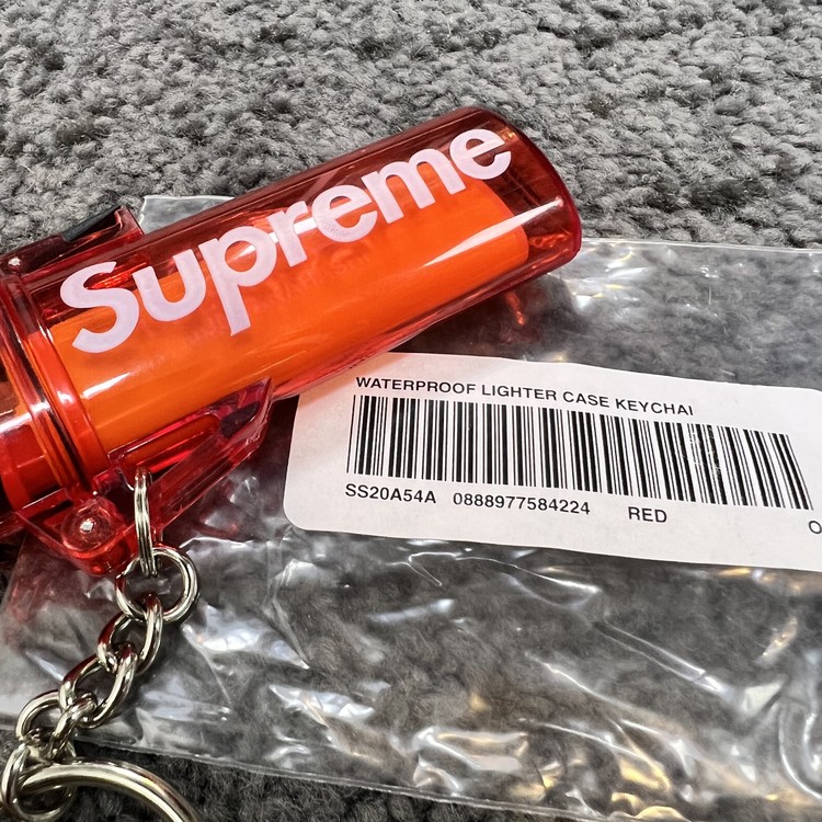 20s/s supreme waterproof lighter case key chain : soberseoul