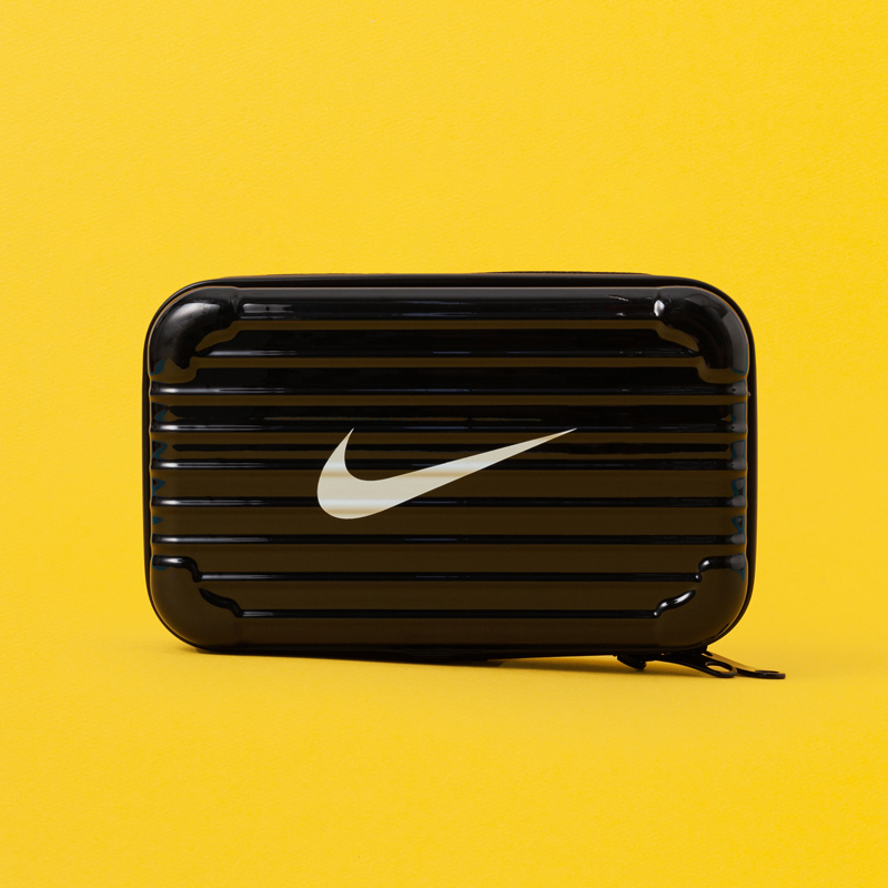 NIKE 메시지 캐리어 파우치