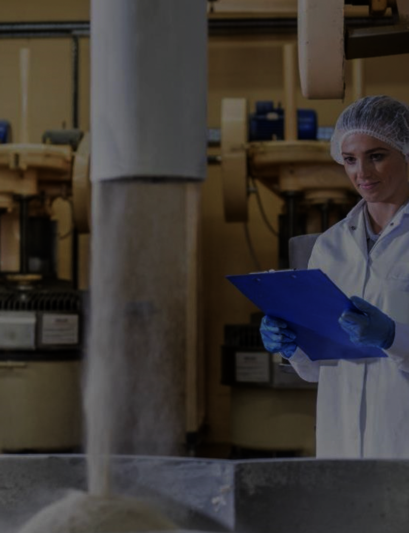 <h5><strong>식품위생 솔루션</strong></h5><br><br>식품위생법 준수 및 위반사항 점검과<br>위생관리 체계 구축을 위한 교육, 훈련 프로그램<br>음식점 위생등급제 컨설팅 제공