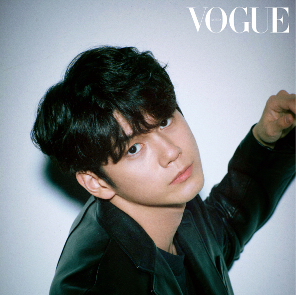 옹성우님 VOGUE KOREA 보그 코리아 4월호 : Noir Larmes | 느와르 라르메스