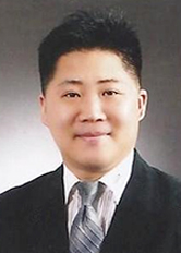 위원 김철곤