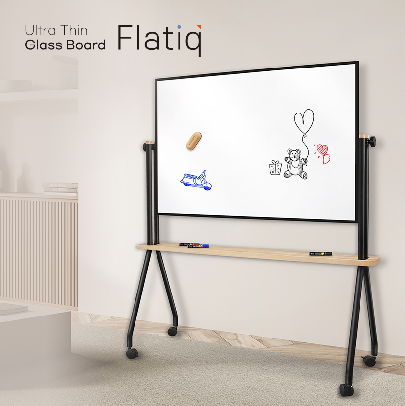 <p style="text-align:left; font-size:14px; line-height:1.7; margin-top:18px;">FLATIQ Whiteboard<br><span style="color:#666;">₩ 500,000</span></p>