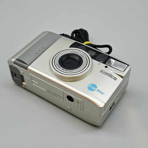 Konica Z-up 90e フィルムカメラ Konica Z-Up 90e – Australian Analog