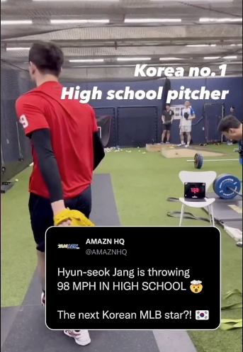 14th Aug, 2023. High school pitcher Jang Hyun-seok signs with