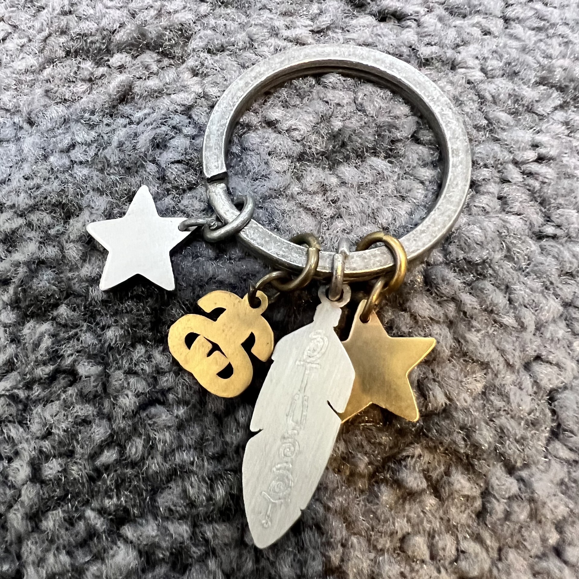 90s stussy vintage charm keyring (dead stock) : soberseoul